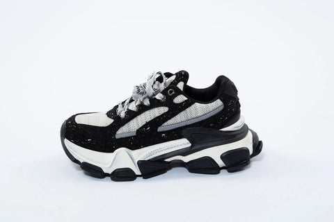 Adidași sport futurist alb-negru cu talpă masivă și detalii glitter – Urban Luxe – AnnaLaFaet