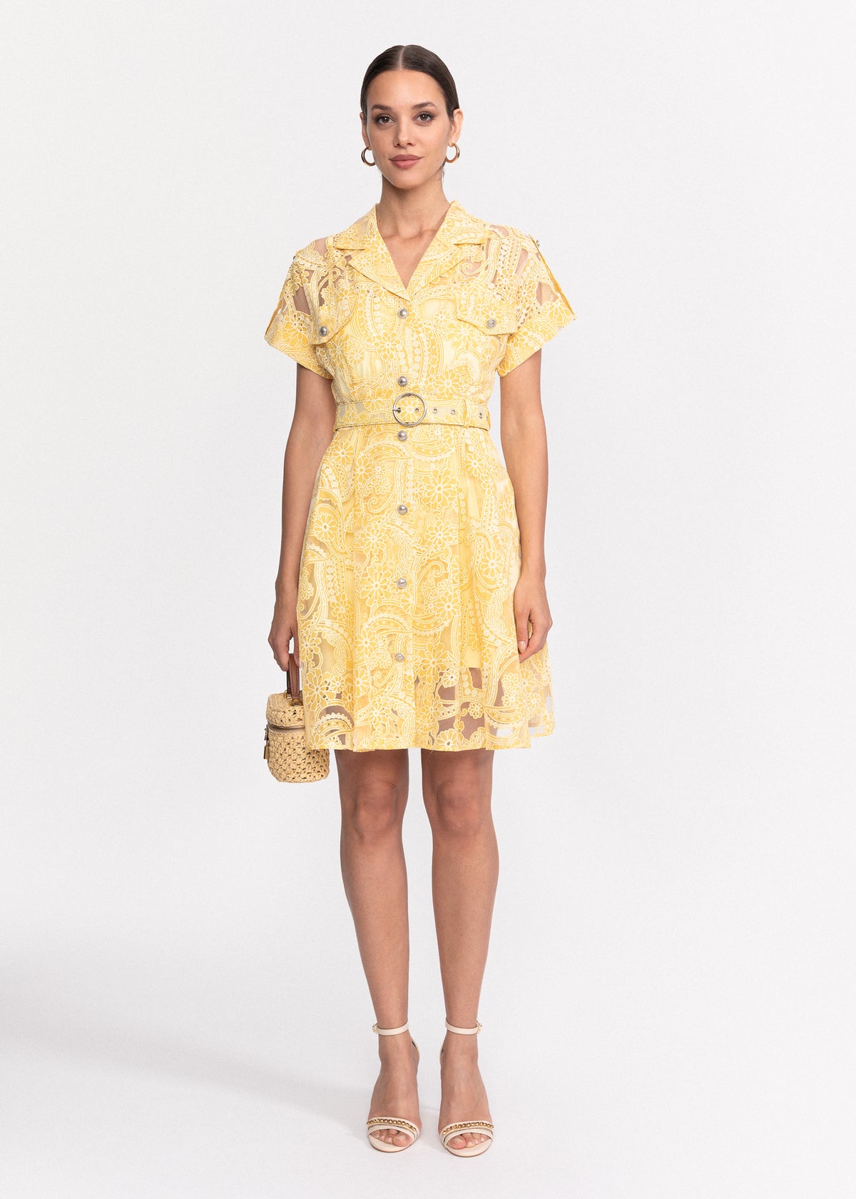 Rochie Scurta cu croiala evazata si centura decorativa