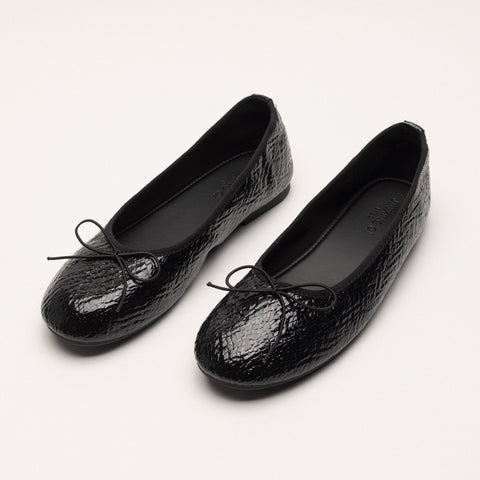 Balerini eleganti din piele lacuita cu fundita delicata
