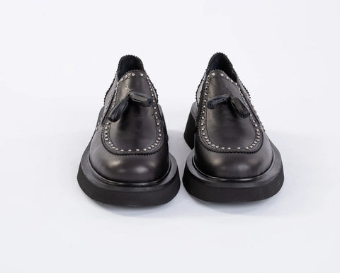 Loafers din piele cu ciucur si detalii  metalice