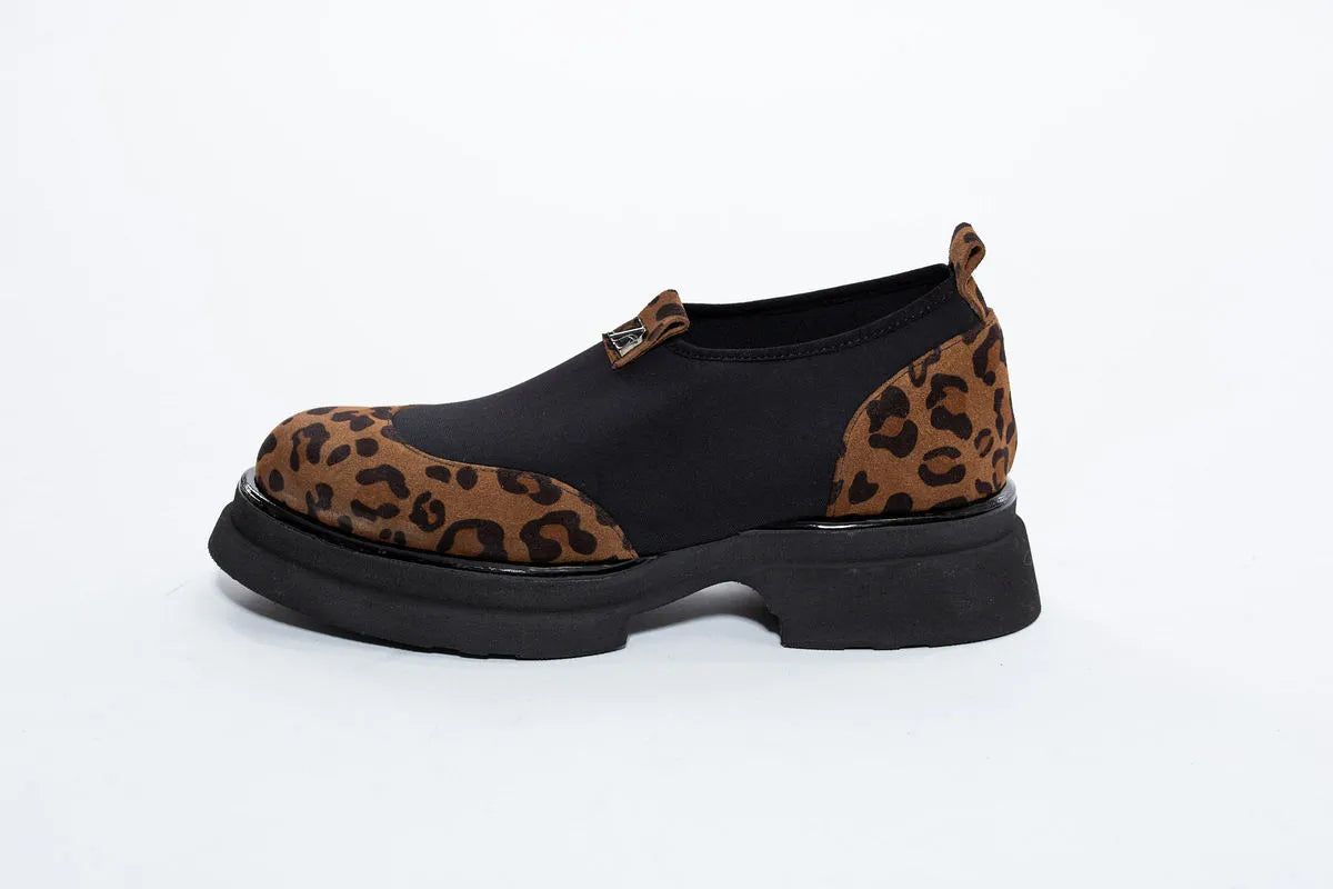 Pantofi Loafers din piele intoarsa leopardata