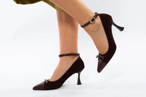 Pantofi eleganți din piele cu baretă, toc evazat și fundiță decorativă