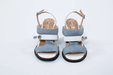 Sandale Annalafaet cu toc gros 7 cm, detalii denim și alb