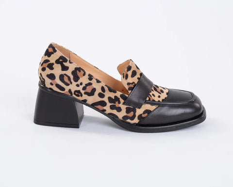 Pantofi din piele in combinatie cu piele intoarsa leopardata