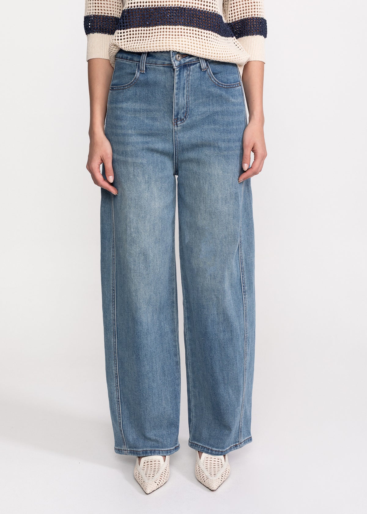 Wide-Leg Jeans with Washed Effect