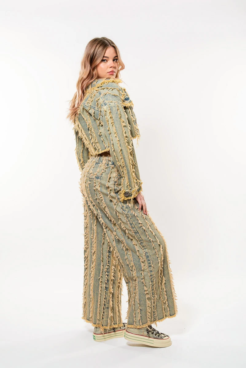 Jachetă din Denim cu Franjuri – Stil Bohem și Confident-9