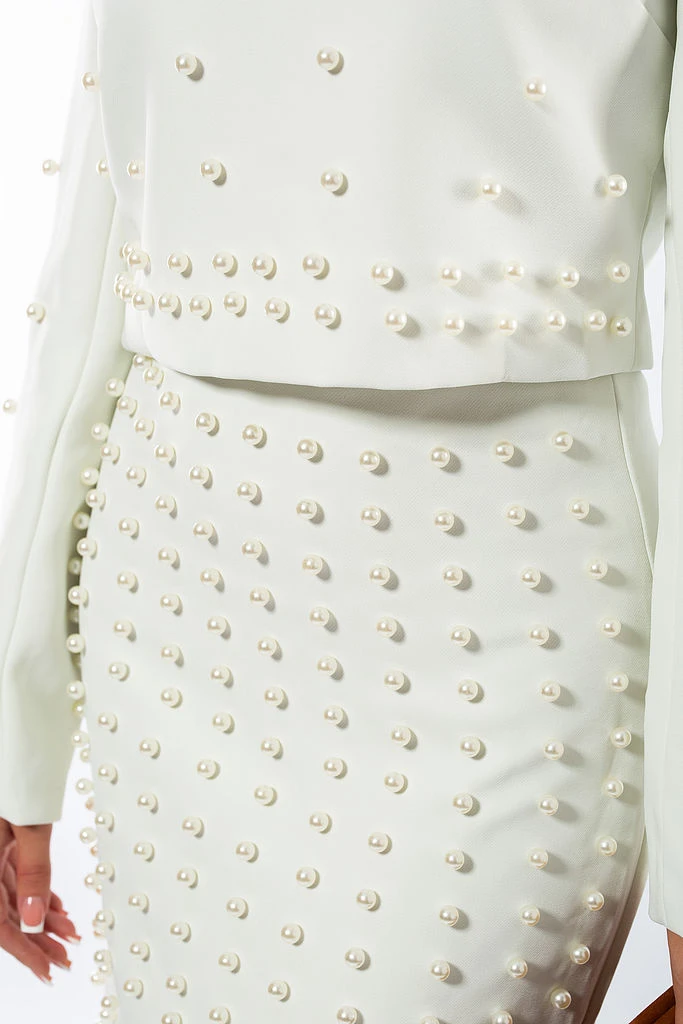 Compleu elegant cu fustă și top perlat-4